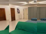 Condiviso/Compagno Di Stanza 4 camere da letto, Naples...