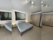 Condiviso/Compagno Di Stanza 4 camere da letto, Naples...