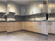 Condiviso/Compagno Di Stanza 4 camere da letto, Naples...