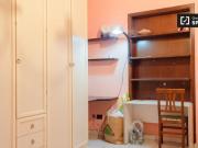 Condiviso/Compagno Di Stanza 4 camere da letto, Rome...