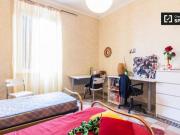 Condiviso/Compagno Di Stanza 4 camere da letto, Rome...