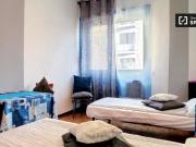 Condiviso/Compagno Di Stanza 5 camere da letto, Milan...