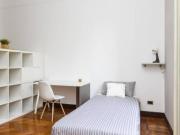 Condiviso/Compagno Di Stanza 5 camere da letto, Milan...