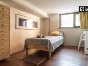 Condiviso/Compagno Di Stanza 5 camere da letto, Milan...