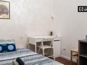 Condiviso/Compagno Di Stanza 5 camere da letto, Milan...