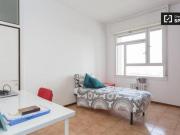 Condiviso/Compagno Di Stanza 5 camere da letto, Milan...