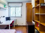 Condiviso/Compagno Di Stanza 5 camere da letto, Milan...