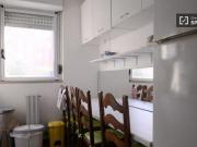 Condiviso/Compagno Di Stanza 5 camere da letto, Milan...