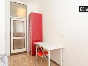Condiviso/Compagno Di Stanza 5 camere da letto, Milan...