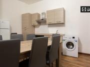 Condiviso/Compagno Di Stanza 6 camere da letto, Milan...