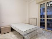 Condiviso/Compagno Di Stanza 6 camere da letto, Milan...