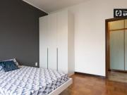 Condiviso/Compagno Di Stanza 6 camere da letto, Milan...
