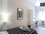 Condiviso/Compagno Di Stanza 6 camere da letto, Milan...