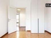 Condiviso/Compagno Di Stanza 6 camere da letto, Milan...