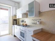 Condiviso/Compagno Di Stanza 6 camere da letto, Milan...