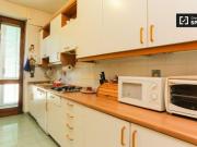 Condiviso/Compagno Di Stanza 6 camere da letto, Milan...