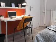 Condiviso/Compagno Di Stanza 6 camere da letto, Naples...