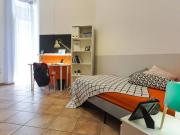 Condiviso/Compagno Di Stanza 6 camere da letto, Naples...