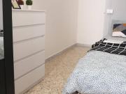 Condiviso/Compagno Di Stanza 6 camere da letto, Naples...
