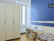 Condiviso/Compagno Di Stanza 7 camere da letto, Milan...