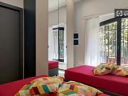 Condiviso/Compagno Di Stanza 8 camere da letto, Milan...