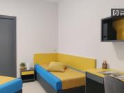 Condiviso/Compagno Di Stanza 8 camere da letto, Milan...