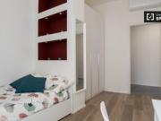Condiviso/Compagno Di Stanza 8 camere da letto, Milan...