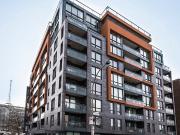 Condo 4 1/2 Neuf Au 9e étage, Super Vue! Gym, Garage,...