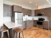 Condo à Louer 1300 boulevard Alexis Nihon, Saint Laurent...