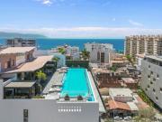 Condo de Lujo con Vista al Mar en la Zona Romántica...