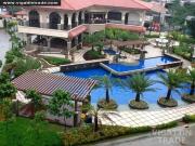 Condo in Las Pinas / flexible terms/free tv and aircon!