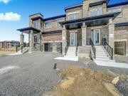 Condo Townhouse For Lease | E9033646