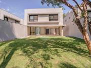 Condomínio com 4 quartos à venda em Chácara Santo...