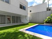 Condomínio com 4 quartos à venda em Chácara Santo...