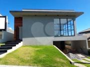 Condomínio com 4 quartos à venda em Condomínio...