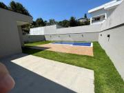 Condomínio com 4 quartos à venda em Condomínio...