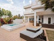 Condomínio com 4 quartos à venda em Jardim Do Golf I SP