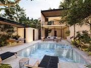 Condominio con balcon, alberca, Gimnasio, area de...