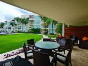 Condominio con club de playa, acceso al mar, en planta...