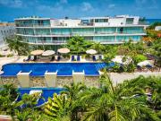 Condominio de lujo a 200 metros del mar, con club de...