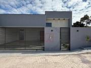 CONDOMÍNIO ESTÂNCIA DOS IPÊS CASA NOVA NA LAJE