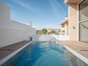 Condomínio exclusivo de 4 moradias contemporâneas,...