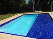 Condomínio Fechado: Bela Vivenda Retrofit