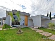 Condomínio fechado com lazer espetacular