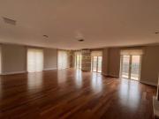 Condomínio MAISON DE ORLEANS Apartamento à venda com...