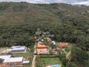 Condomínio Mansões Serranas Chácara com 3 casas, Jardim...