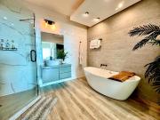 Condominio Moderno Frente al Mar en VENTA