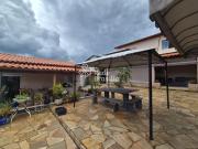 Condomínio Ouro Vermelho II Sobrado à venda com casa de...