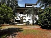 Condomínio Solar de Brasília Casa com 5 quartos sendo 2...
