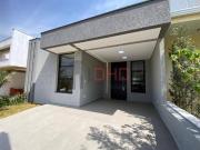 Condomínio Terras de São Francisco Casa nova com piscina